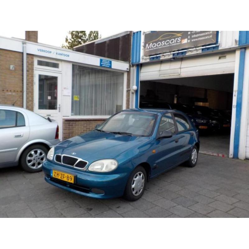 Daewoo Lanos 1.3 SE 1999 Blauw met stuurbekr en airco!