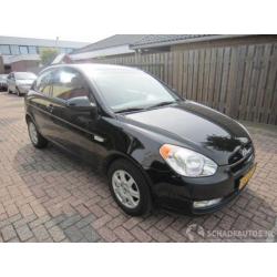 Hyundai Accent 1.4 first ed. (bj 2008)