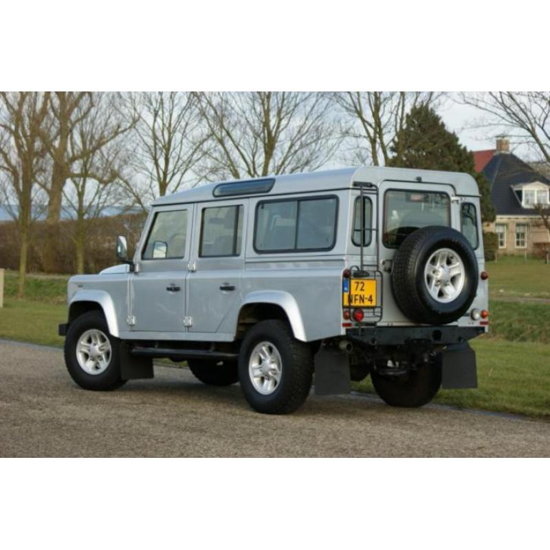 Land Rover Defender 2.4 TD 110 SW XTECH 7-Persoons, Airco, L