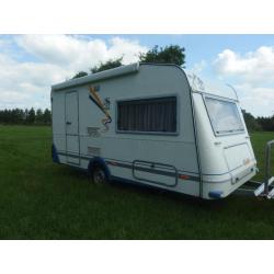 Zeer nette Caravan - Knaus Blue Line 400