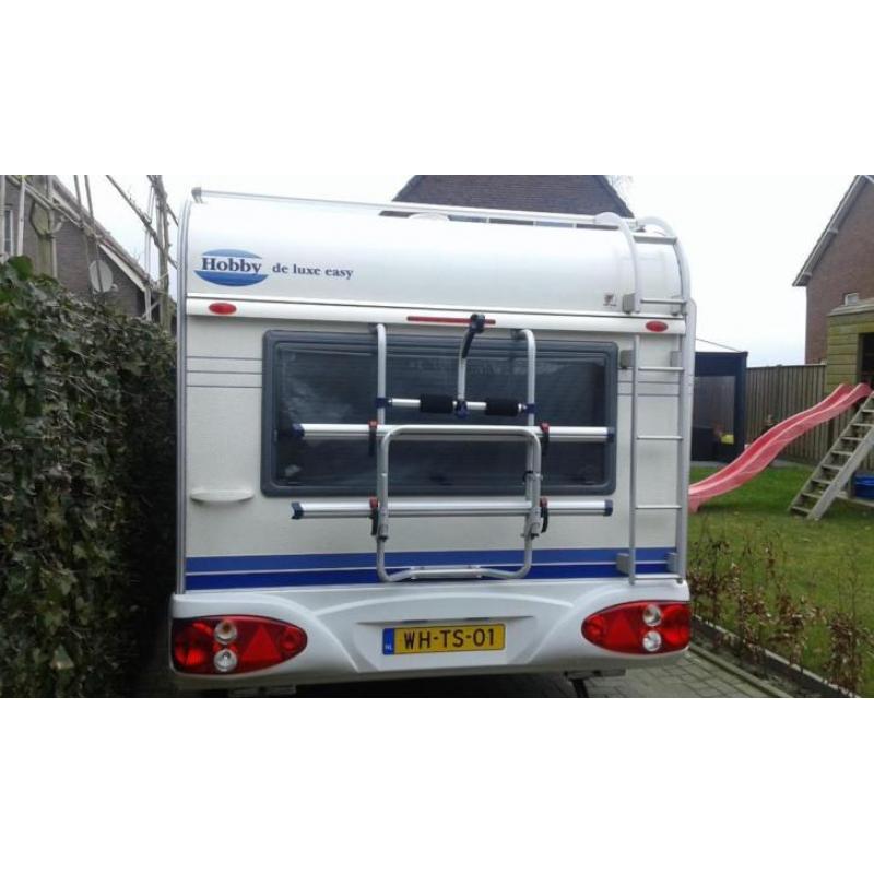 Hobby 400 KB De Luxe (2004) met voortent en nieuwe banden