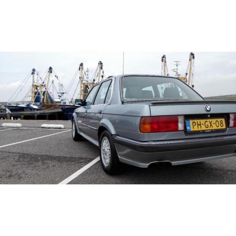 BMW 3-Serie 2.5 IX 325 4WD 1986 Blauw