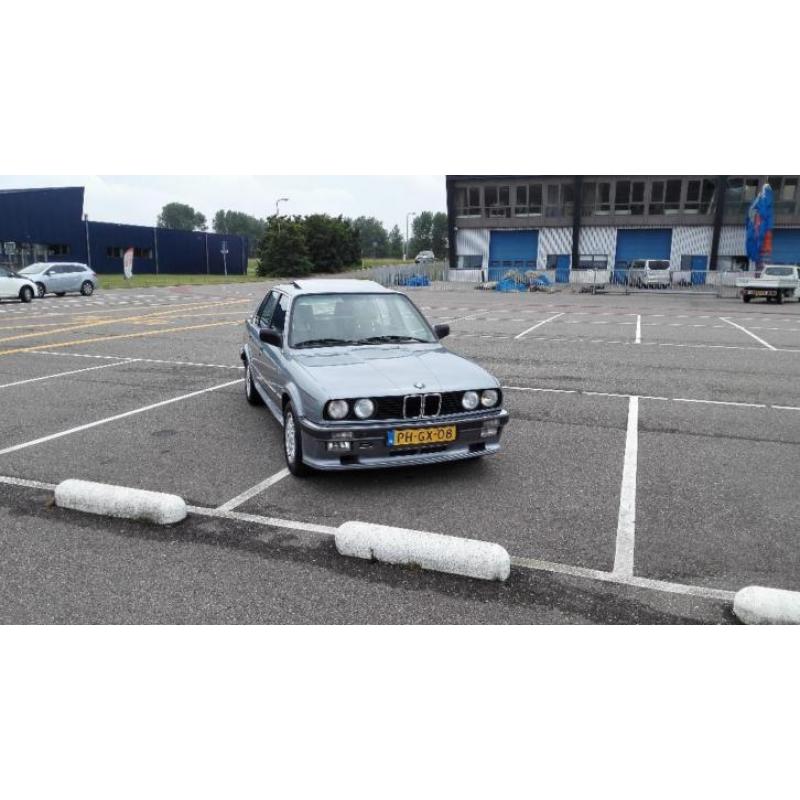 BMW 3-Serie 2.5 IX 325 4WD 1986 Blauw