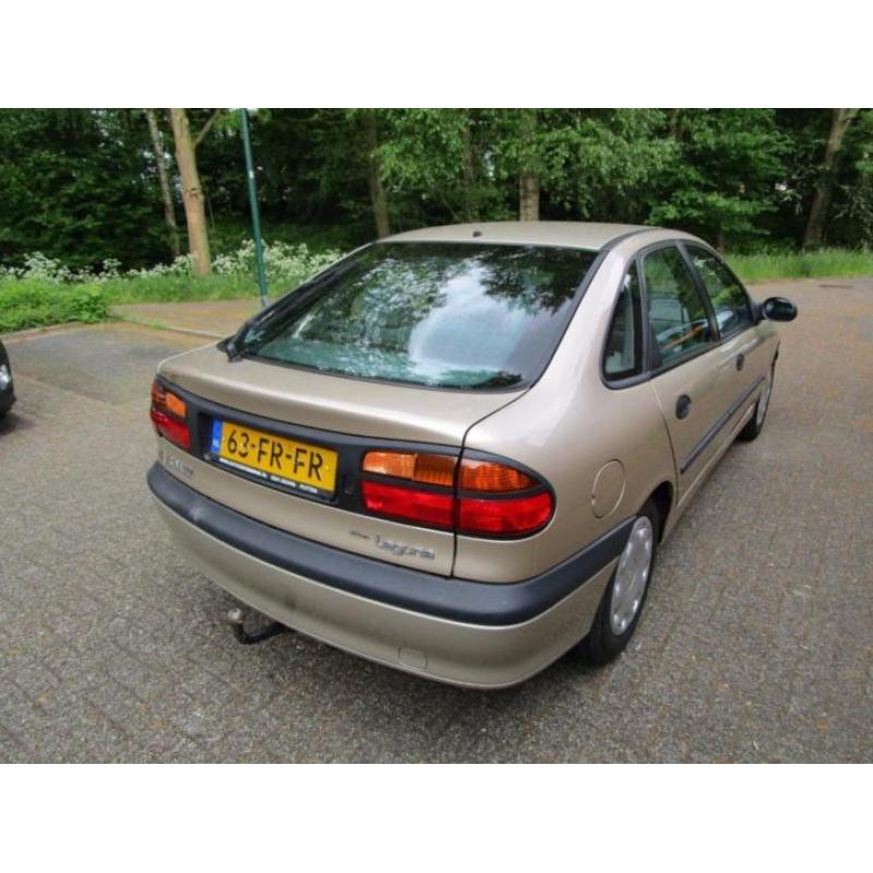 Renault Laguna 1.8 16V RXT 2000 Bruin + nieuwe APK