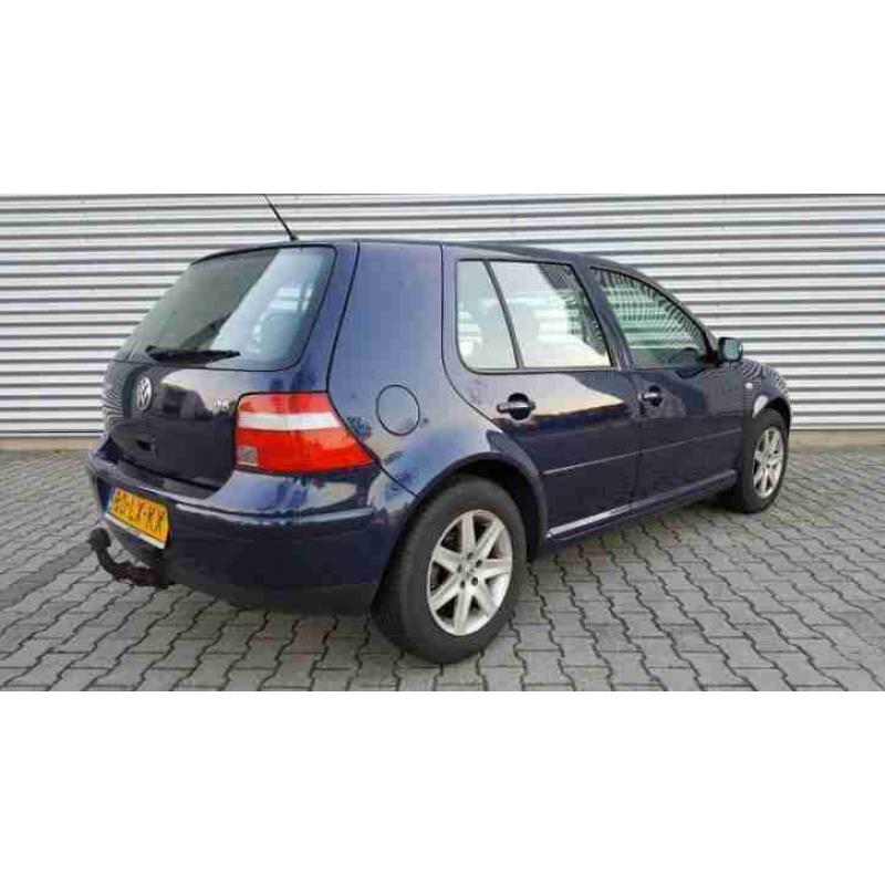 Volkswagen Golf Ocean 1.6-16v 2003 Airco, Cruise, Xenon.