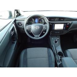 Toyota Auris Touring Sports 1.8 Hybrid 14% BIJTELLING 136pk