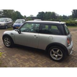 Mini Cooper 1.6 16V (bj 2002)