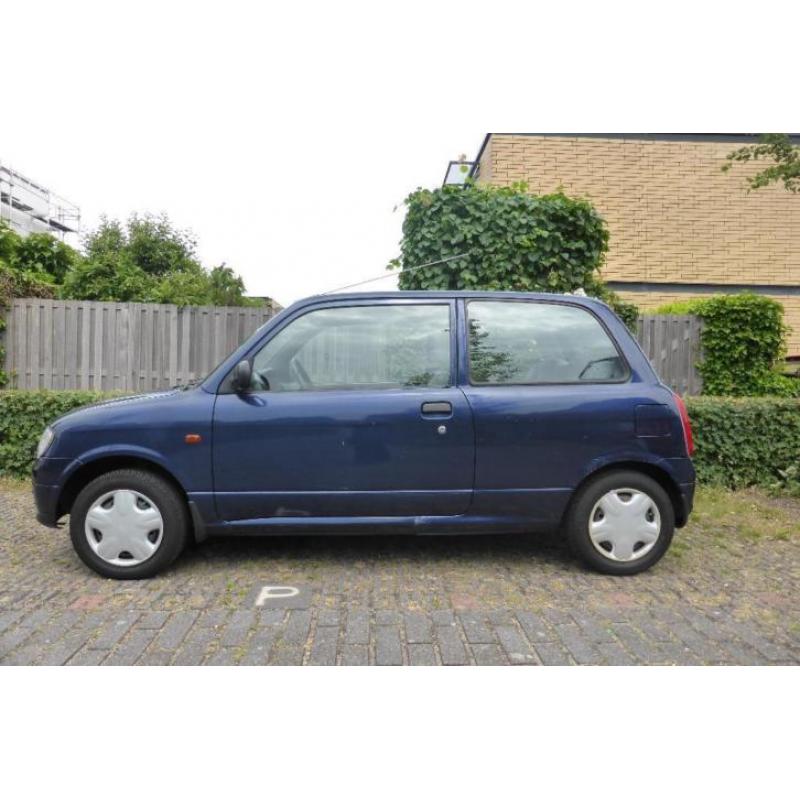 Daihatsu Cuore 1.0 AUT 2000 Blauw