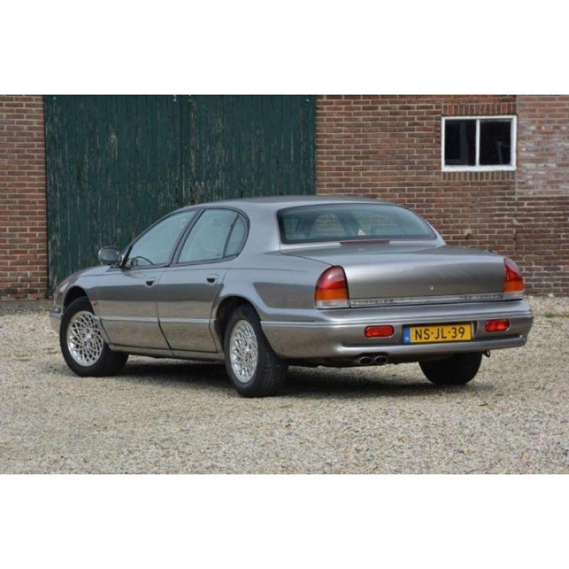 Chrysler New Yorker 3.5i-24V V6 youngtimer (bj 1996)