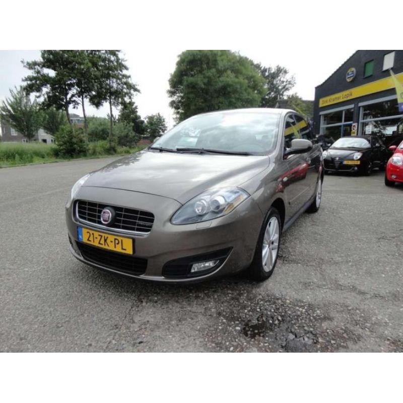 Fiat Croma 1.9 JTD Corperate Premium / Profiteer van onze vo