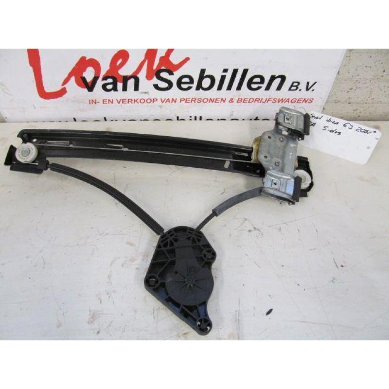 Raammechanisme Rechts achter Seat Ibiza 6J BJ 2011 5-Drs