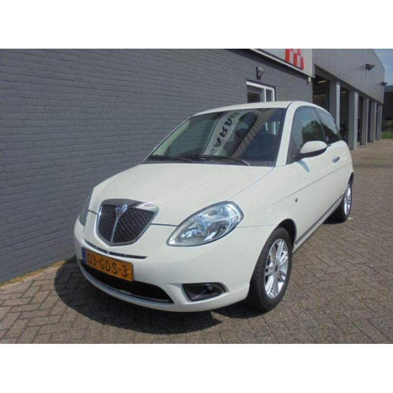 Lancia Ypsilon 1.4 ORO 3drs Airco Sportvelgen A.P.K.