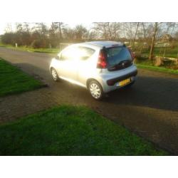 Peugeot 107 1.0 Access (bj 2013)