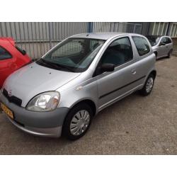 Toyota Yaris 1.0 16V Vvti 3DR 1999 Grijs