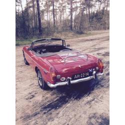 MG *b*b 1.8 Cabriolet 1972 Rood