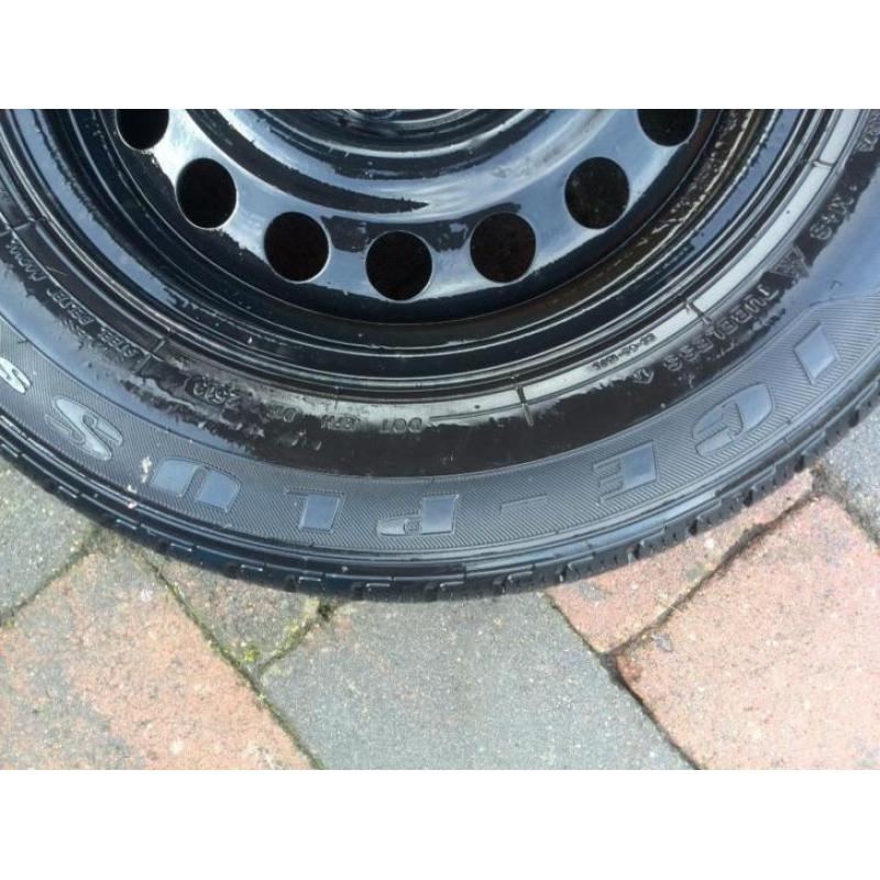 Winterbanden en velgen voor Zafira A (195 / 65R15)