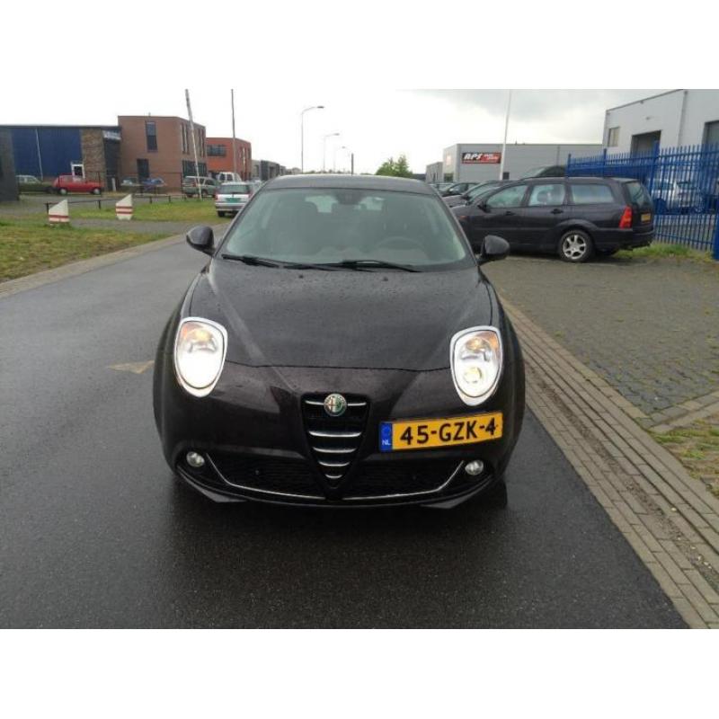 Alfa Romeo Mito 1.6 Jtdm 88KW 2009 Zwart Climatronic