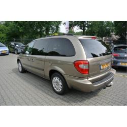 Chrysler Grand Voyager 3.3I V6 SE LUXE Automaat Stow en Go