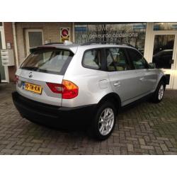 BMW X3 2.5i * PANORAMA DAK + LEDER * (bj 2005, automaat)