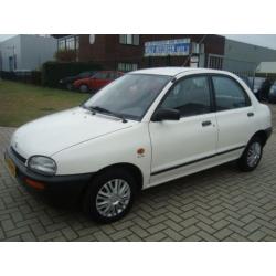 Mazda 121 1.3i LX MET NIEUWE APK (bj 1994)