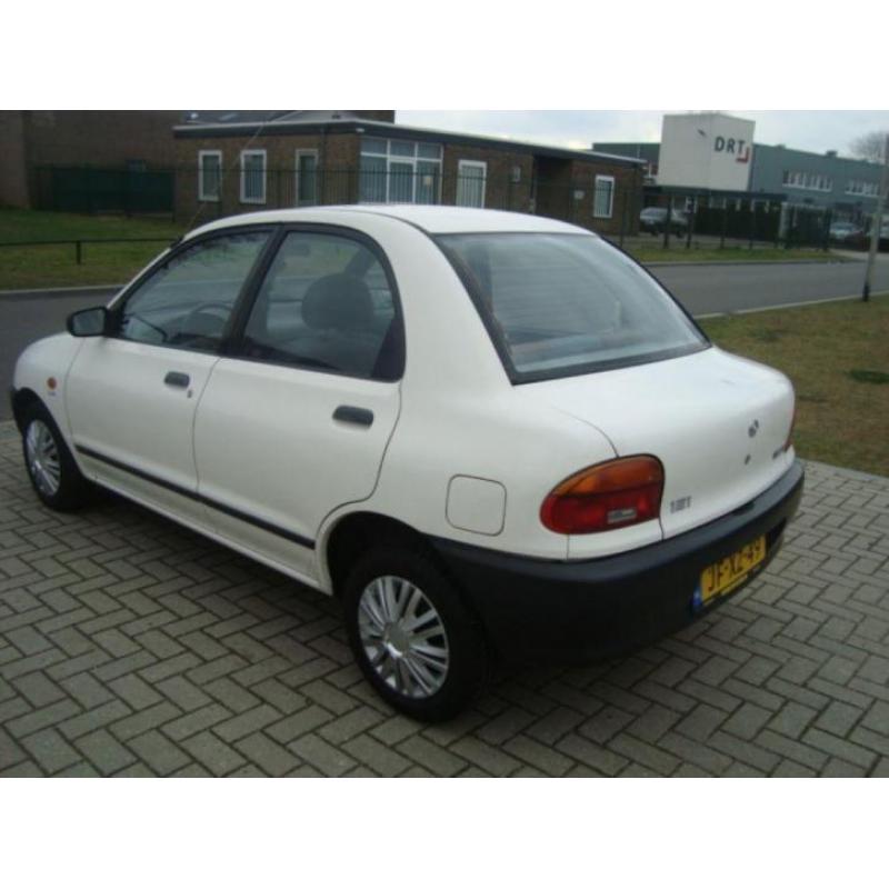 Mazda 121 1.3i LX MET NIEUWE APK (bj 1994)