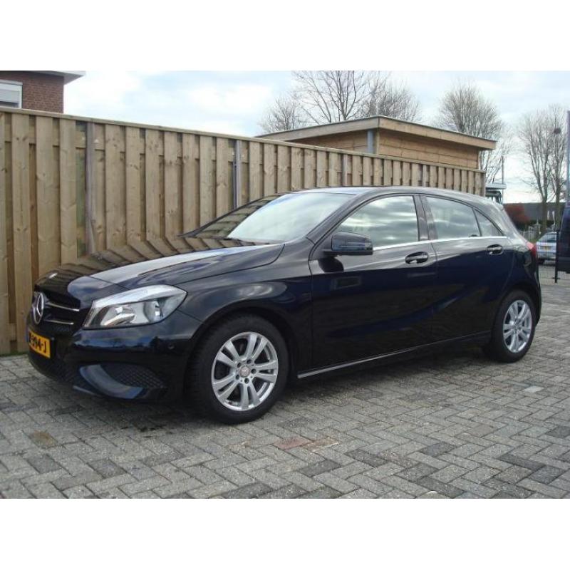 Mercedes-Benz A-Klasse 180 STYLE, AIRCO, ECC, NAVIGATIE, PDC