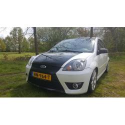 Ford Fiesta 2.0 - 16V ST - 2006 Parelmoer wit