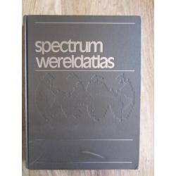 Grote SPECTRUM WERELDATLAS