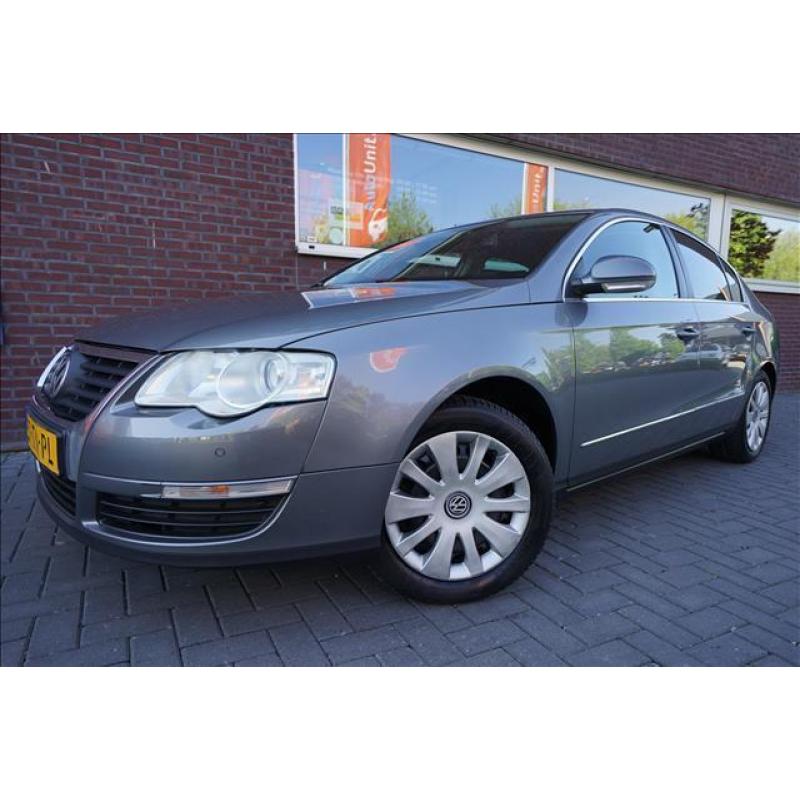 Volkswagen Passat 2.0 FSI Comfort *Automaat* Navigatie SALE