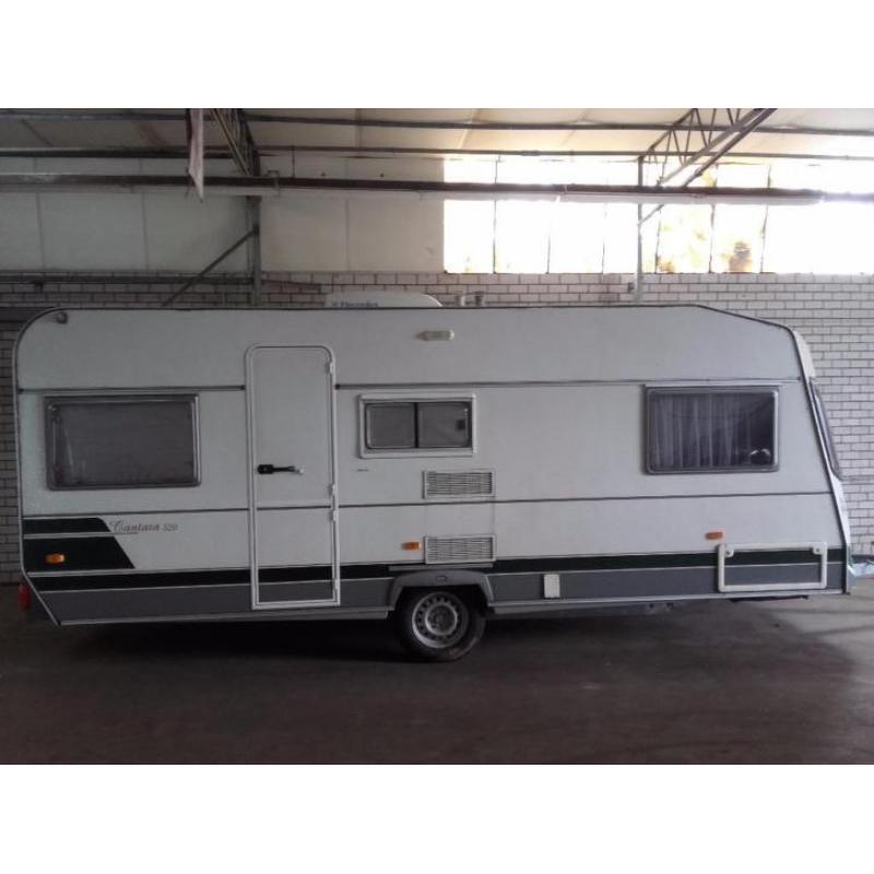 te koop zeer nette caravan