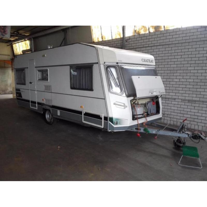 te koop zeer nette caravan