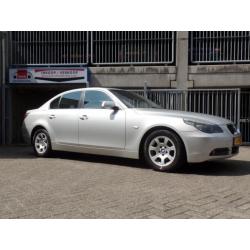 BMW 5 Serie 523I HIGH EXECUTIVE (bj 2006, automaat)