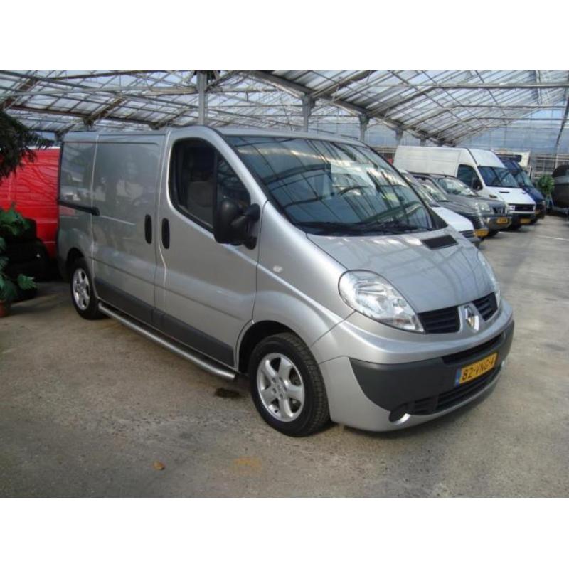 Renault Trafic 2.0 dCi T27 L1H1 110.000 km met nap