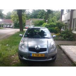 Toyota Yaris 1.0 12V Vvt-i 5DR 2007 Grijs