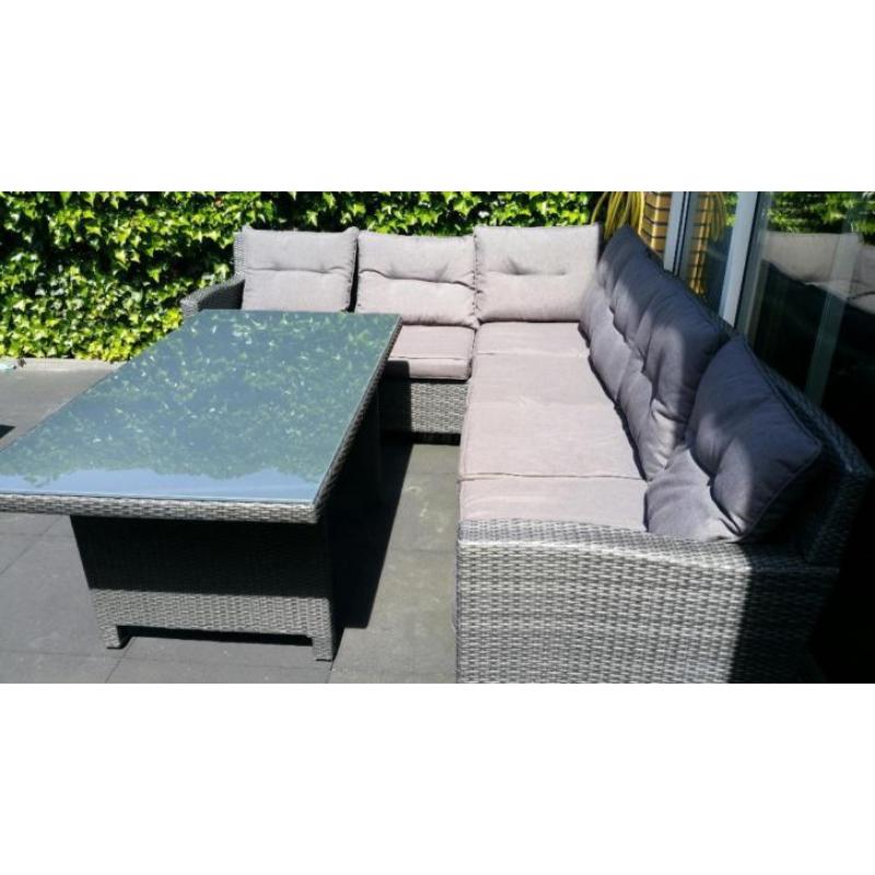 Luxe tuinset met hoge eettafel