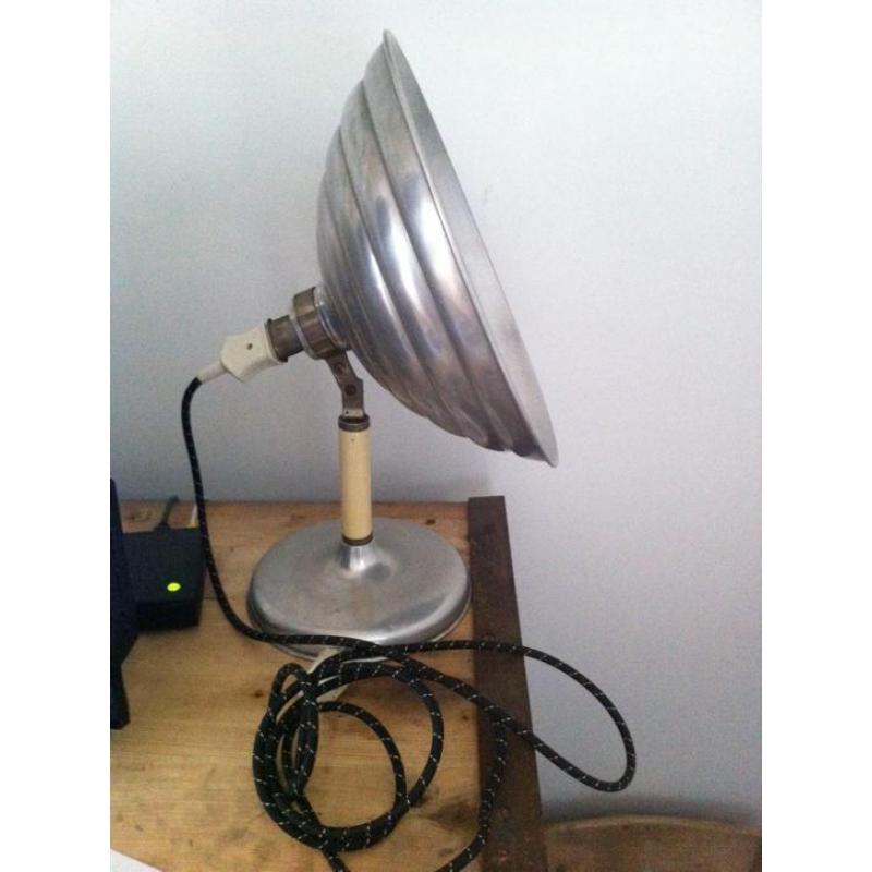 Warmtelamp ,vintage,industrieel ,tafellamp