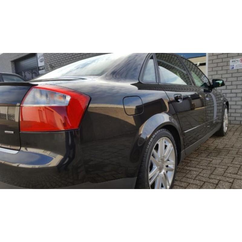 Audi A4 1.8 T Quattro 120KW 2003 Zwart