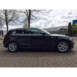 BMW 1 Serie 118D 136pk Corporate Bsn Line 3drs 2009 Zwart