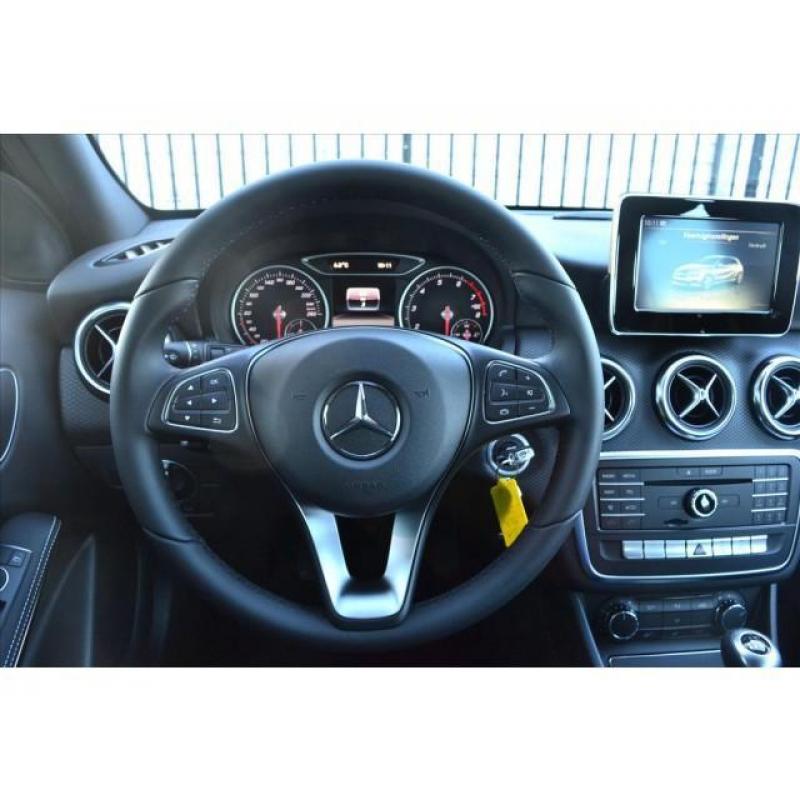 Mercedes-Benz A-Klasse A 160 Ambition Line Style