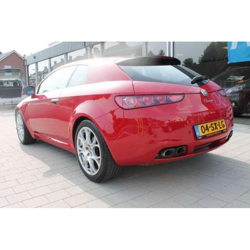 Alfa Romeo Brera 2.2 JTS SkyWindow / BOVAG / 12.499,00