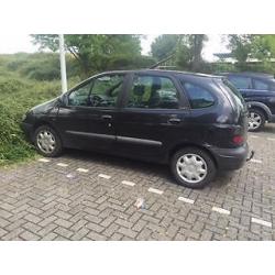 Renault Scenic op versnellingsbak na in goede staat.