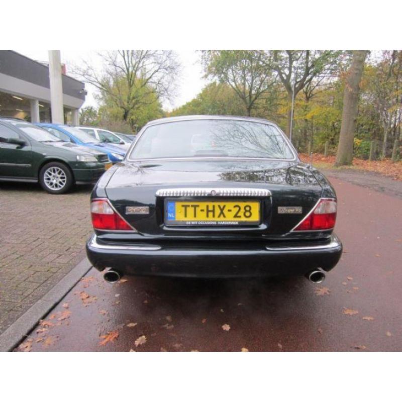 Daimler Super V8 4.0 V8 LWB in NIEUWSTAAT ! (bj 1998)