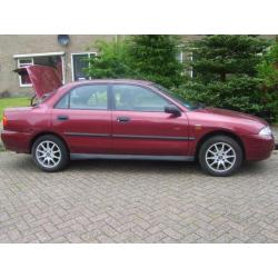 Mitsubishi Carisma 1.8 LX SDN 1998 Rood