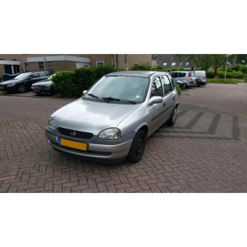 Opel Corsa B 1.2 I 16V 5D 1999 Airco Trekhaak