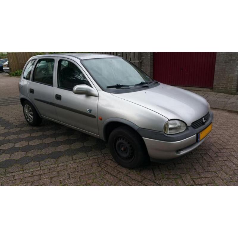 Opel Corsa B 1.2 I 16V 5D 1999 Airco Trekhaak