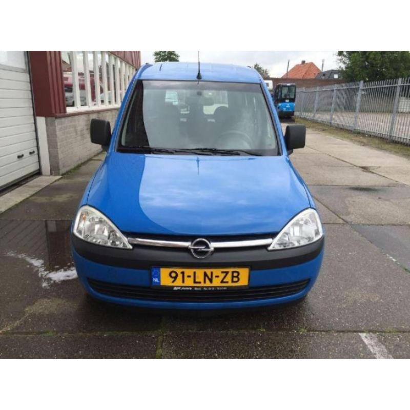 Opel Tour 1.6 Comfort AIRCO NWE APK (bj 2003)