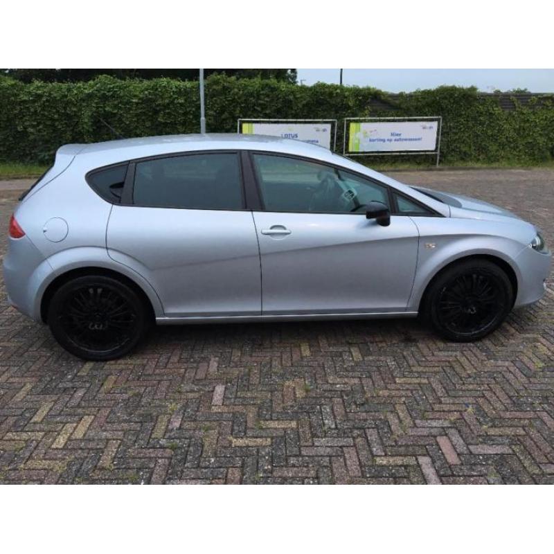 Seat Leon 1.6 75KW 2007 Grijs