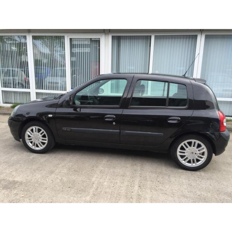 Renault Clio 1.6-16V Privilège 5 deurs/Airco/Cruise/APK/NAP/