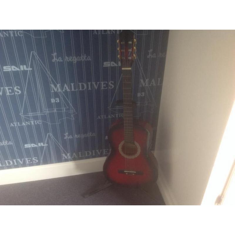 Mooie gitaar +gitaar standaard