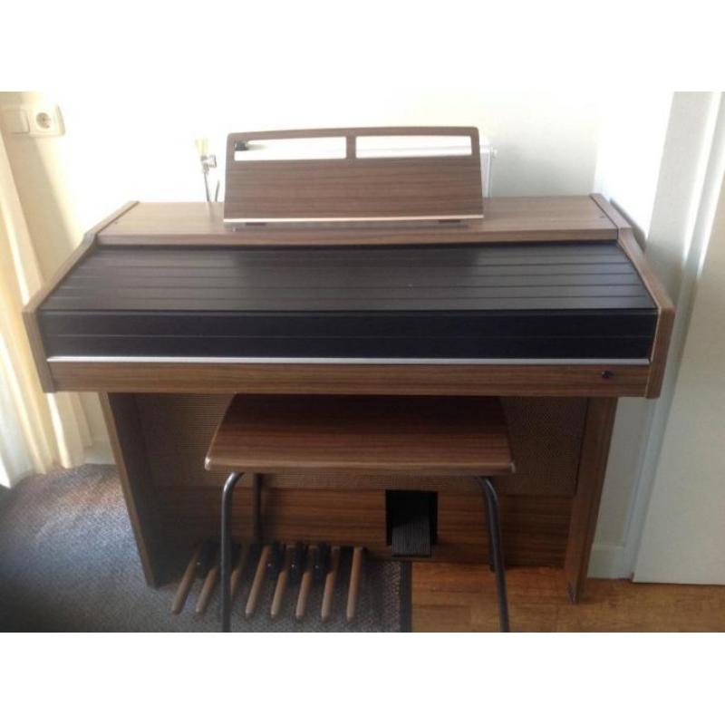 nette Yamaha B-4CR orgel met kruk